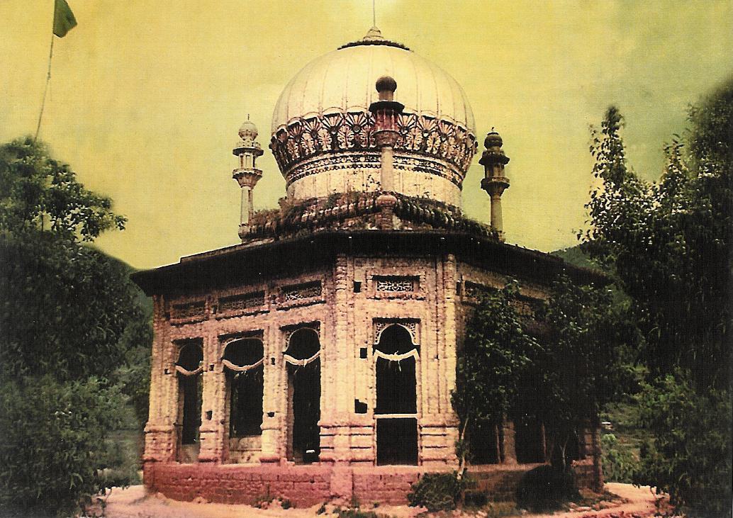 Old Picture of the Old Blessed Mazar (Tomb) Of Baba Ji Sarkar RA
